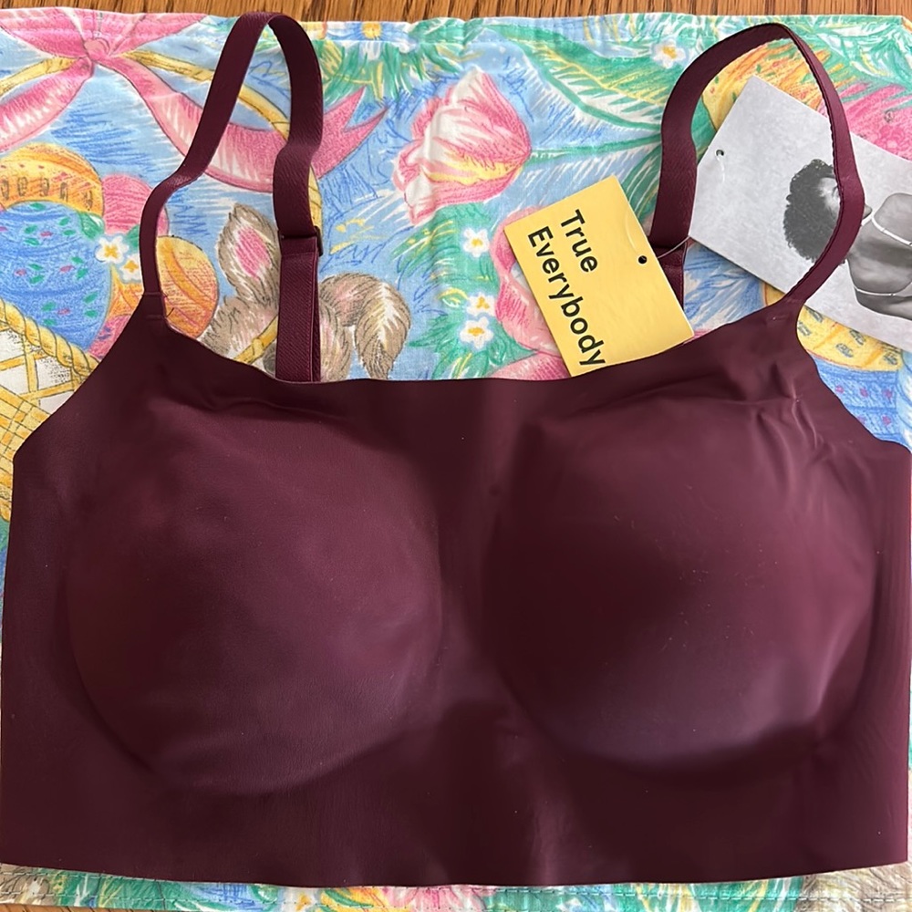 True & Co scoop M